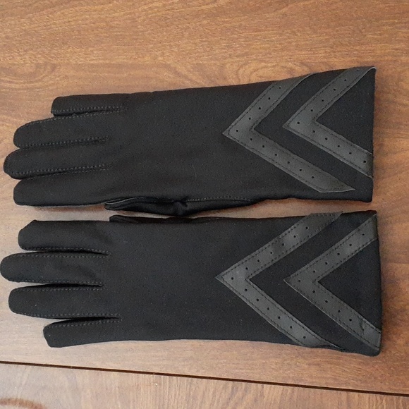 Isotoner glove - Picture 3 of 3